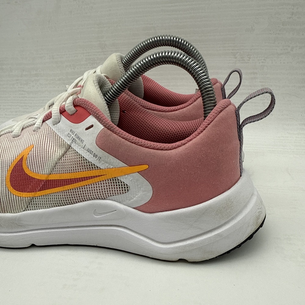 Nike Girls/Youth Grade School Downshifter 12 Running Shoes Size: 6Y (DM4194-100) - Picture 8 of 16